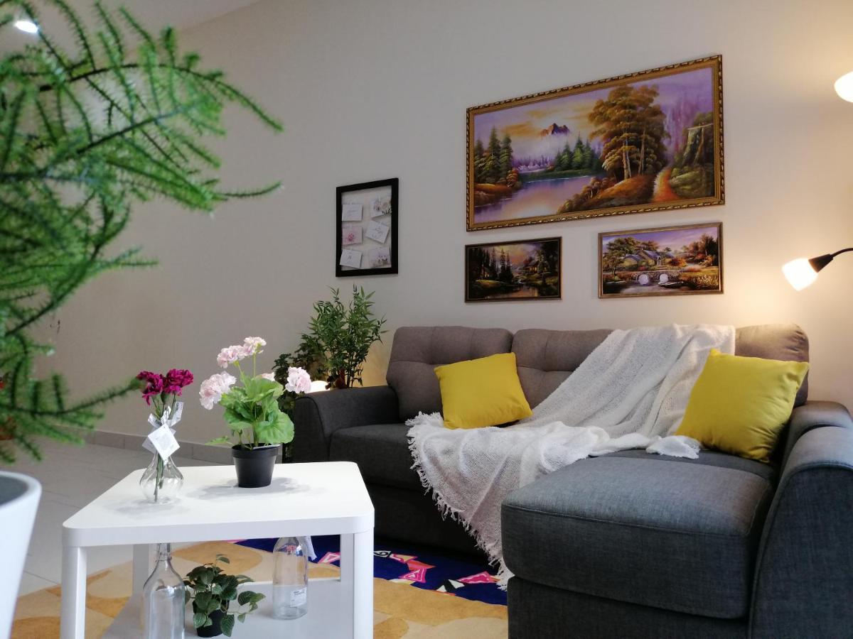 Astetica Residences @ スリ・カンバンガン エクステリア 写真