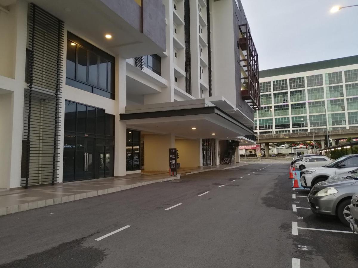 Astetica Residences @ スリ・カンバンガン エクステリア 写真