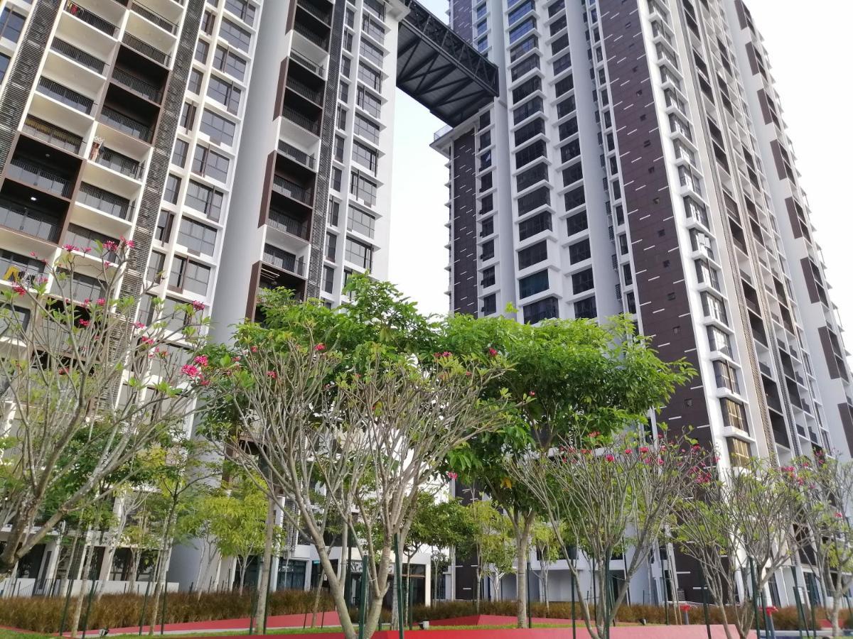 Astetica Residences @ スリ・カンバンガン エクステリア 写真
