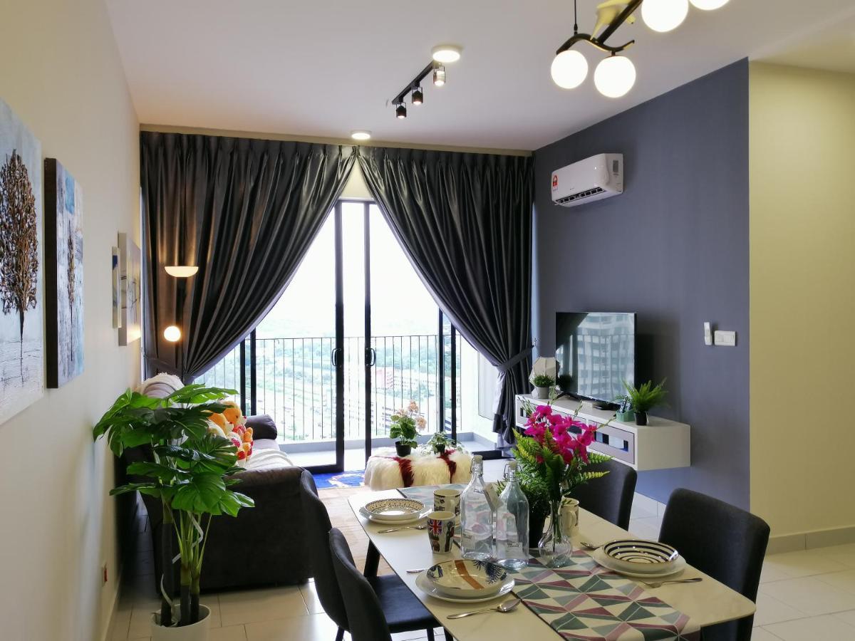 Astetica Residences @ スリ・カンバンガン エクステリア 写真
