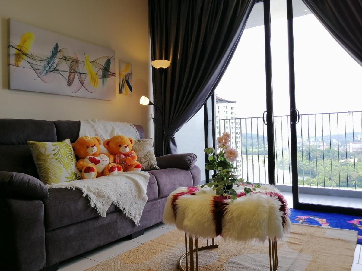 Astetica Residences @ スリ・カンバンガン エクステリア 写真